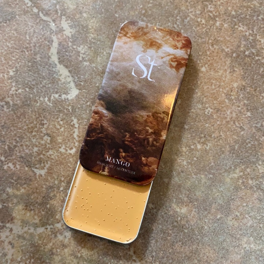 Mango Seint Highlight